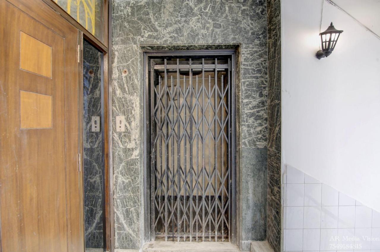 Lime Stays B&B Gk-2 At Greater Kailash Metro South Delhi Nearby Saket Select City Neu-Delhi Exterior foto
