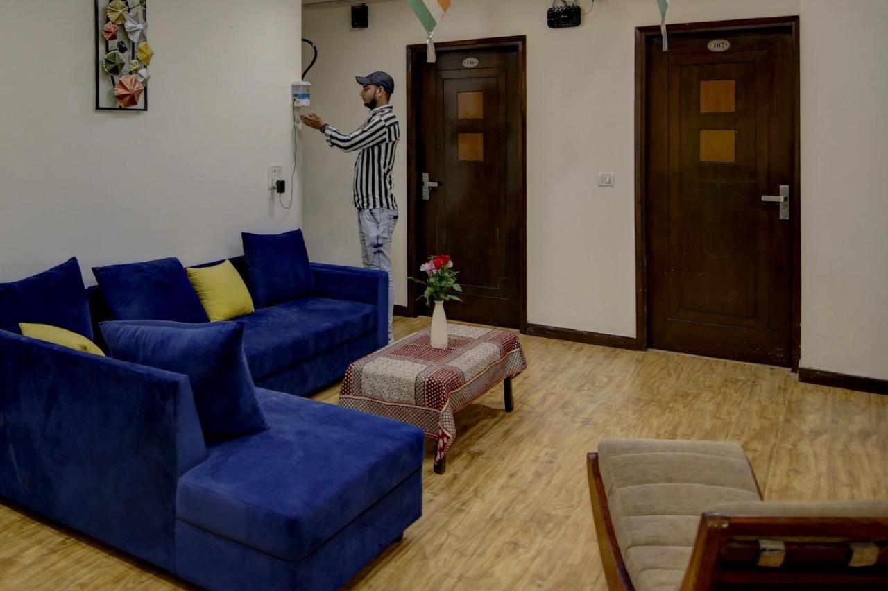 Lime Stays B&B Gk-2 At Greater Kailash Metro South Delhi Nearby Saket Select City Neu-Delhi Exterior foto
