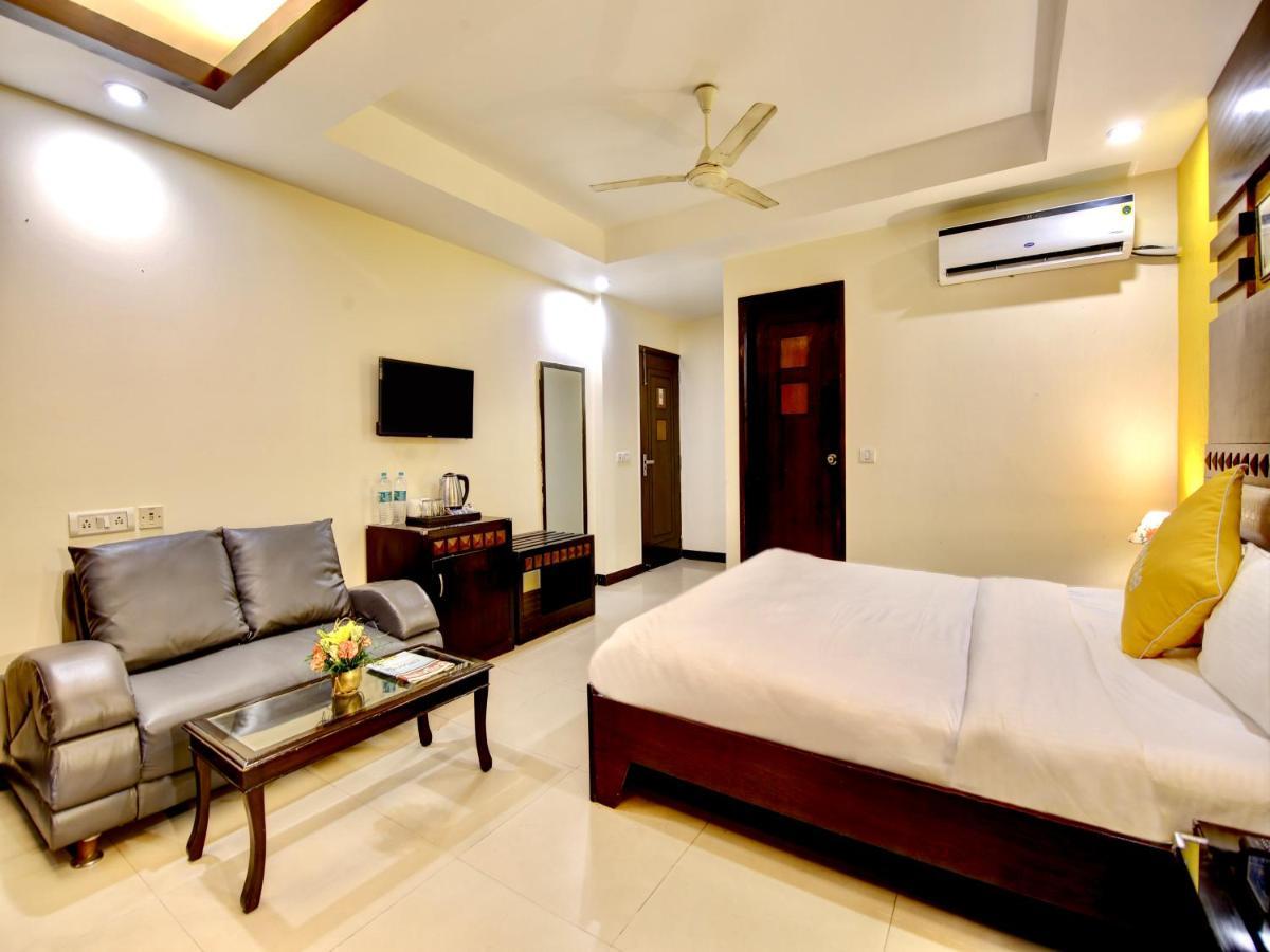 Lime Stays B&B Gk-2 At Greater Kailash Metro South Delhi Nearby Saket Select City Neu-Delhi Exterior foto