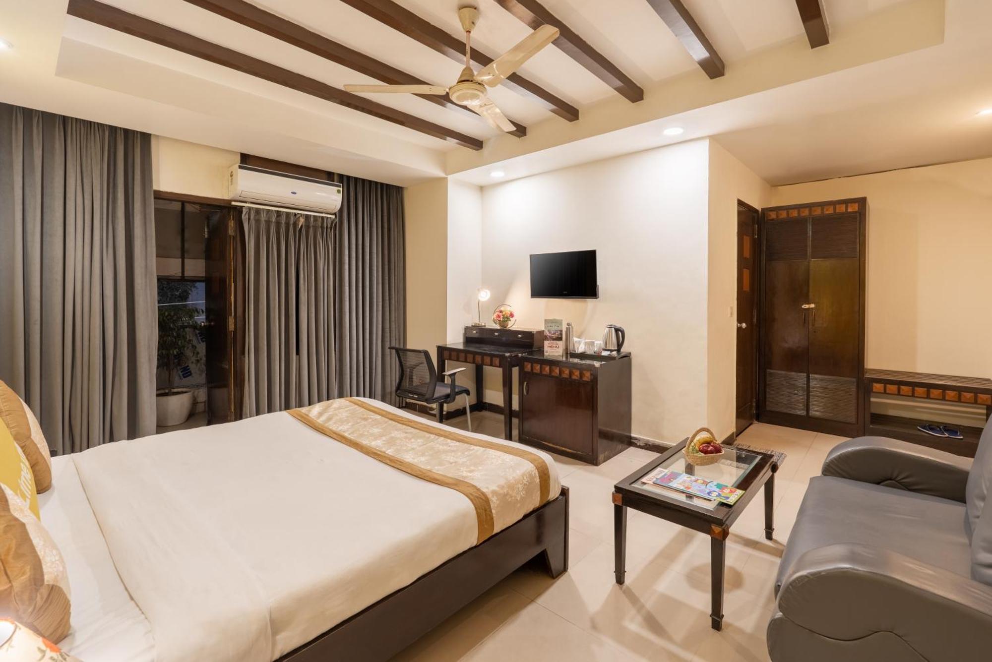 Lime Stays B&B Gk-2 At Greater Kailash Metro South Delhi Nearby Saket Select City Neu-Delhi Exterior foto